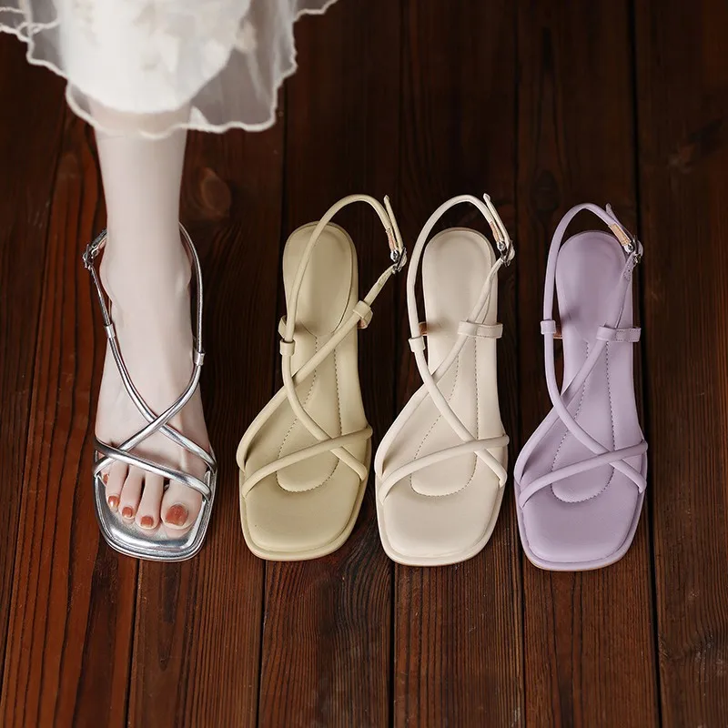 

Сандалии женские на высоком квадратном каблуке, босоножки известного бренда, повседневная пикантная обувь в римском стиле, лето 2024