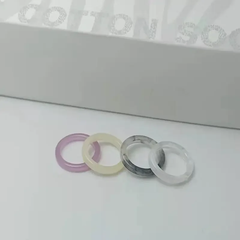 2024 Korean Wave New Felix Ring Acrylic Ring Fashion Candy Color Transparent Resin Men's and Women's Size 7 and 9 Jewelry 4
