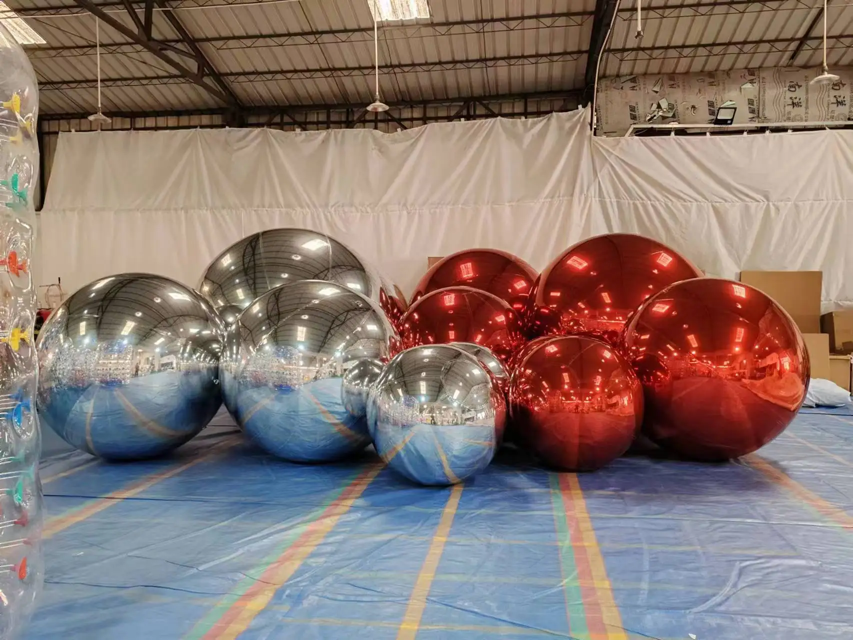 50cm-3m Double Layer Inflatable Mirror Ball PVC Silver Gold Mirror Balloon Giant Sphere Reflective Balloon For Wedding Event 4