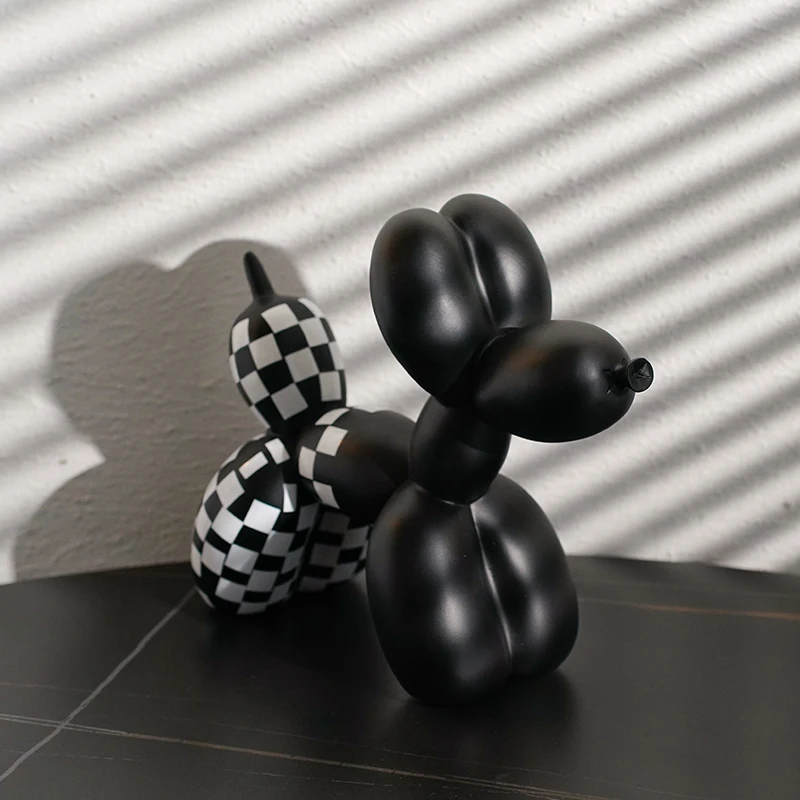 NORTHEUINS Resin Balloon Dog Sculptures And Figurines Room Decor Interior Accessorie Luxury Modern Animal Statue Desktop Object