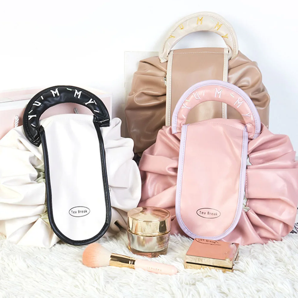 

Drawstring Makeup Bag With Handle Multipurpose Waterproof Bag For Business Trip