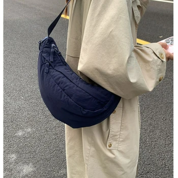 Borsa hobo semplice e versatile Una elegante borsa a tracolla casual che una borsa a tracolla adatta alla moda e leggera