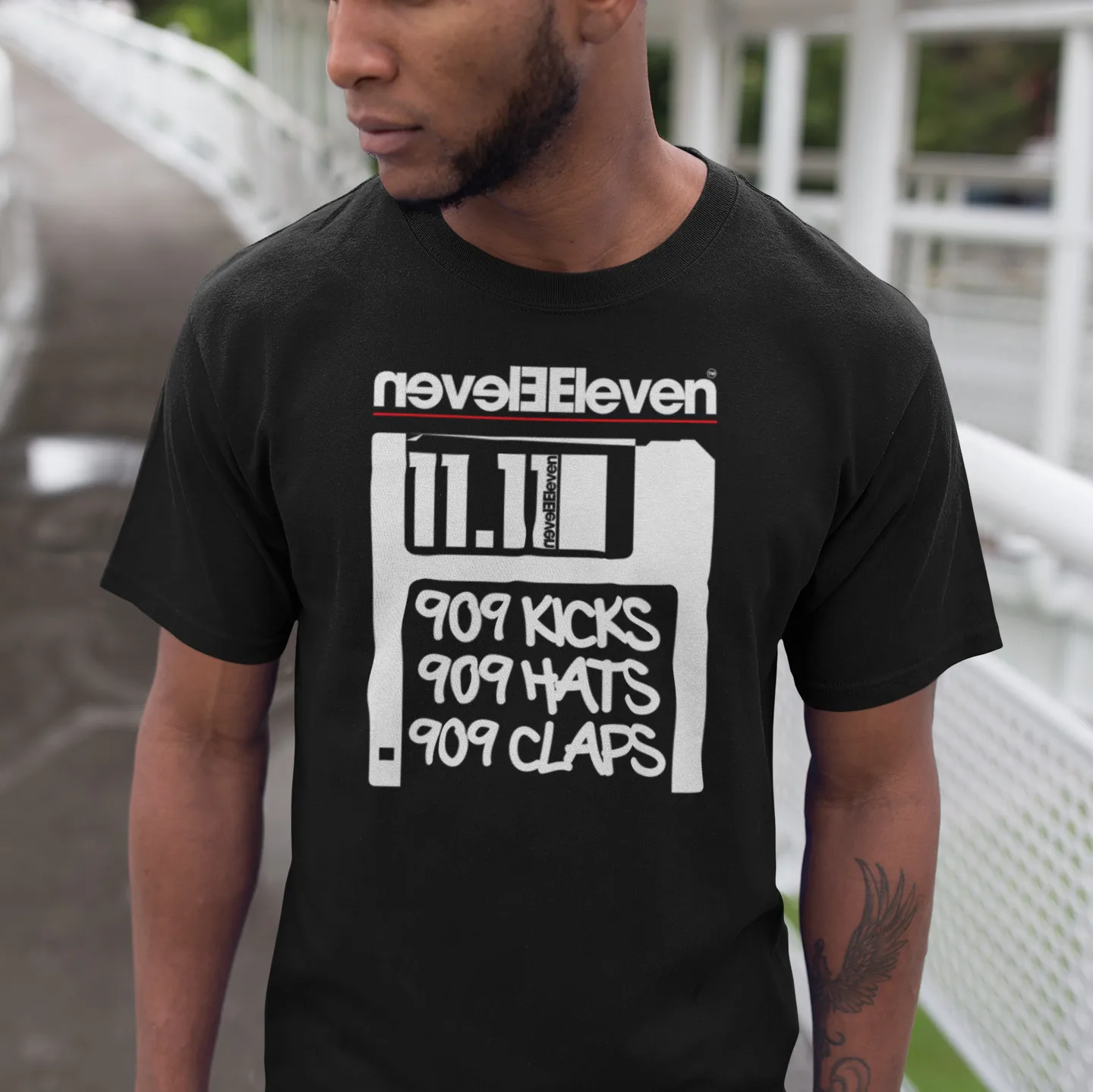 Floppy Disc Roland 909 T-Shirt Nera Unisex/Tee-S/M/L/Xl/Xxl
