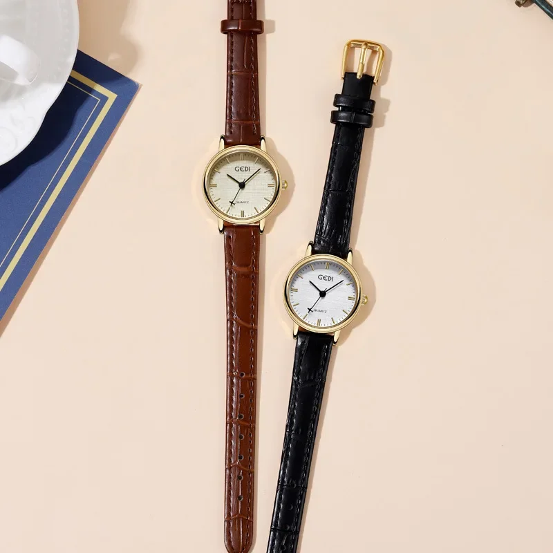Retro Women Fashion Waterproof Leather Wristwatch Small Dial Senior Exquisite Texture Women Quartz Watch Casual Students Watches
