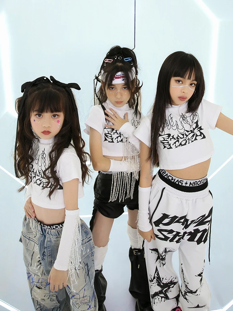 2024 Fashion Girls Clothes Kpop Jazz Dance Costume White Tassel Tops Hip Hop Kids Performance Clothes Concert Stage Wear BL12682