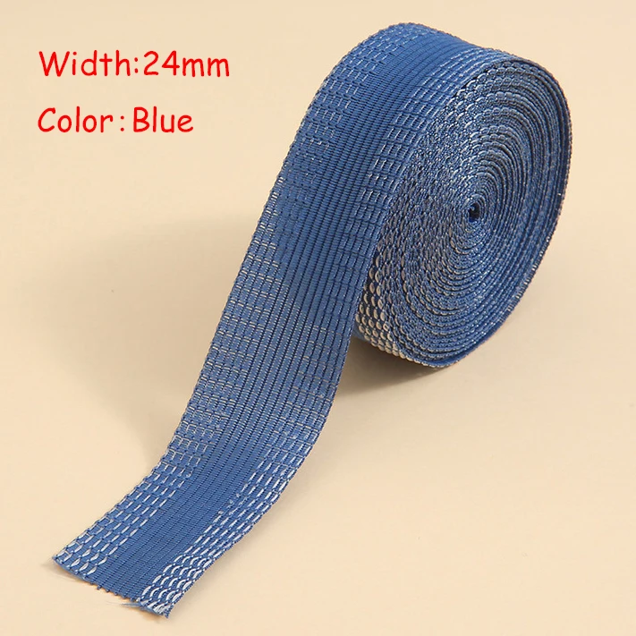 thumbnail image 1 of Cinta autoadhesiva para dobladillo de 5 m para planchar sobre pantalones, acortar bordes de pantalones, reparar pantalones vaqueros, prendas de vestir, coser telas, 1 of 5