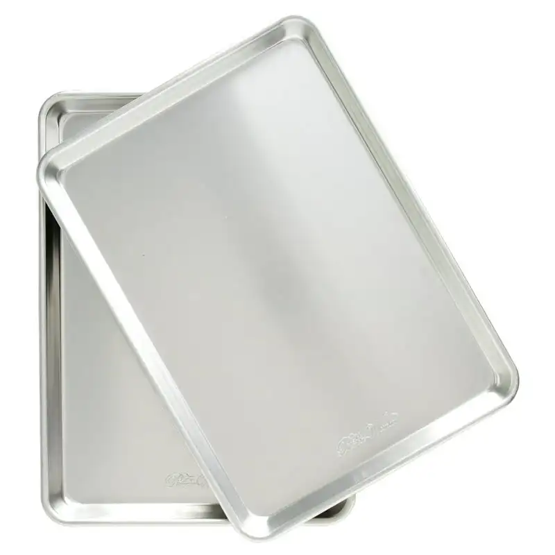 

Woman Naturals Aluminum 2 Half Sheet Set Silver 17.1