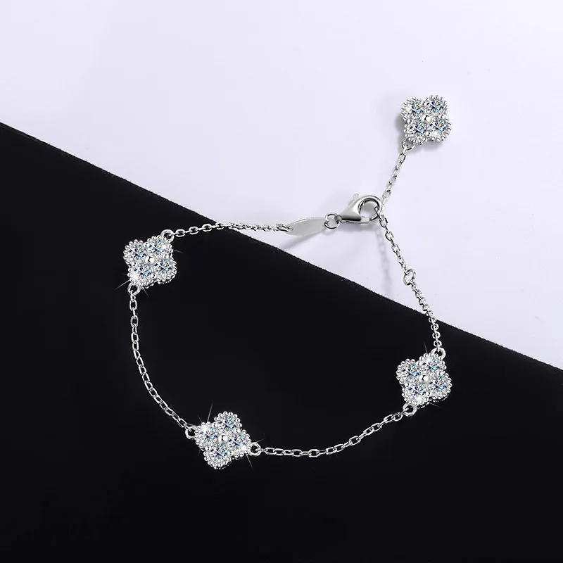 Silver Four Leaf Grass Diamond  Bracelet