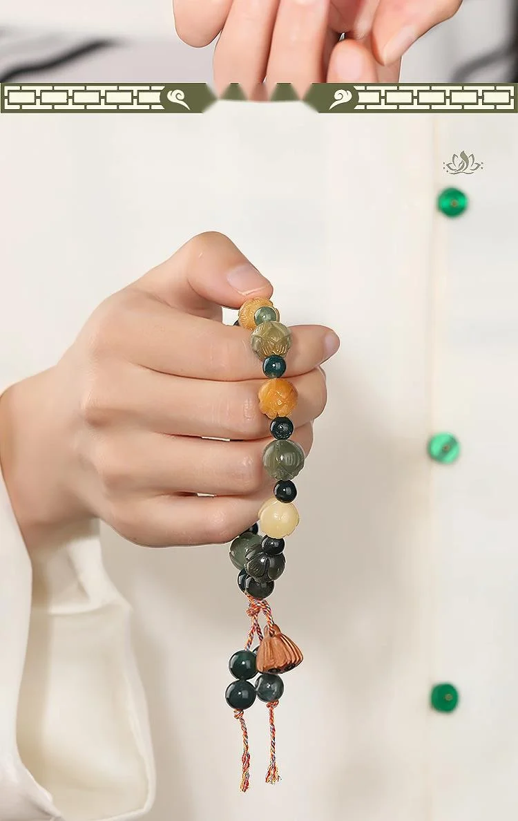 Lingyin Wealth God Same Style Rich Flower Lotus Colored Bodhi Green Sandalwood Water Grass Agate Handcarved Hand Strand, A Lot Of Money And Good Luck_voghion.com