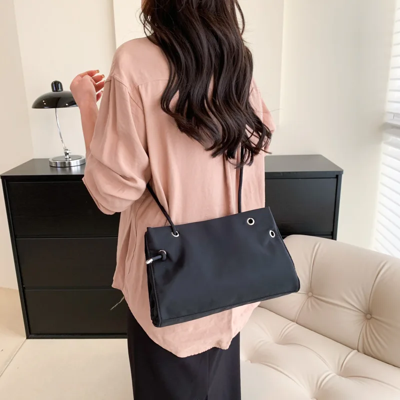 Women Bags 2023 Casual Shoulder Bag Special Design Solid Color Commuter Slanted Tote Bag Fashion Elegant Large Capacity Tote Bag