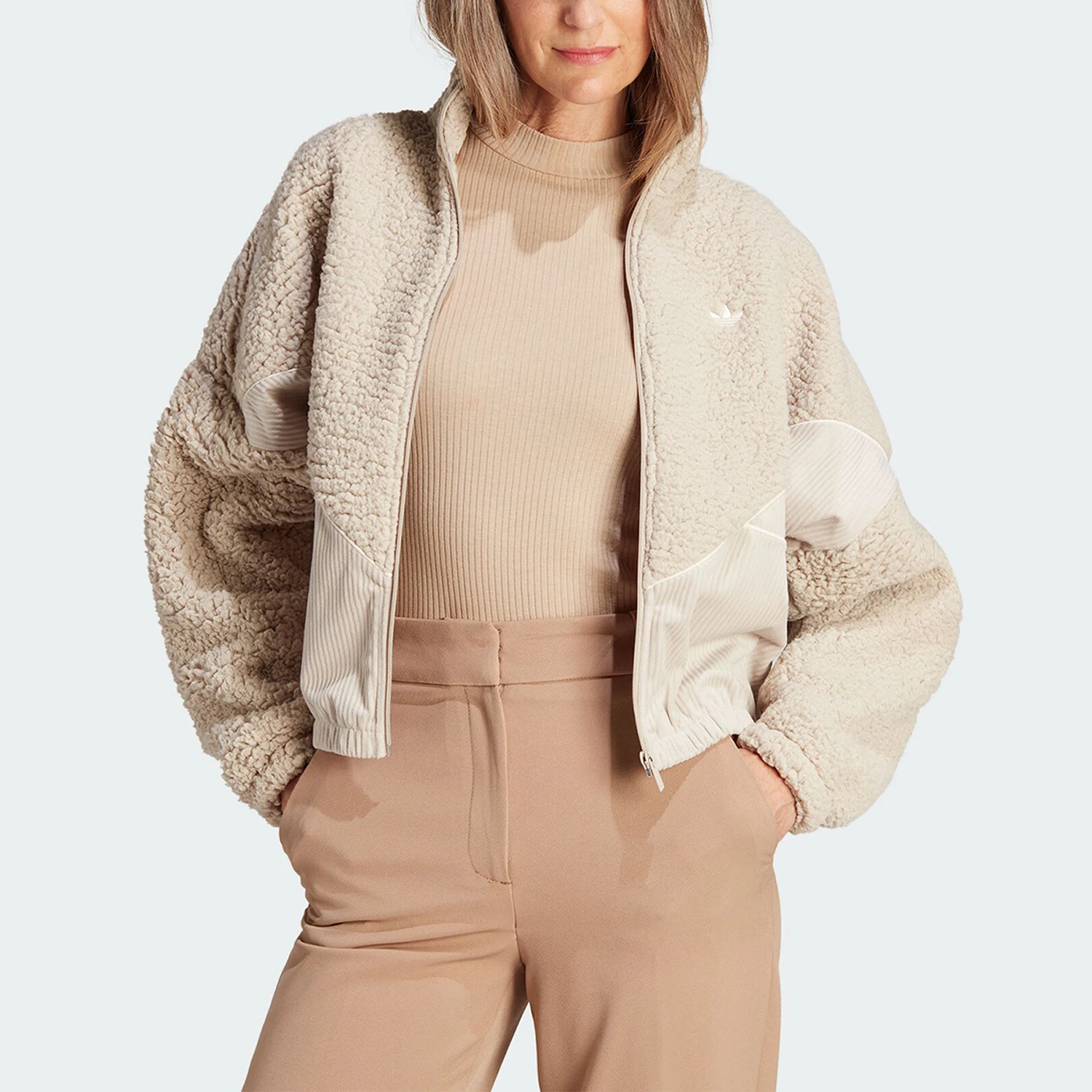 Veste de sport décontractée en polaire ample pour femme Adidas Clover authentique IM4315 1 Veste de sport décontractée en polaire ample pour femme Adidas Clover authentique IM4315 1