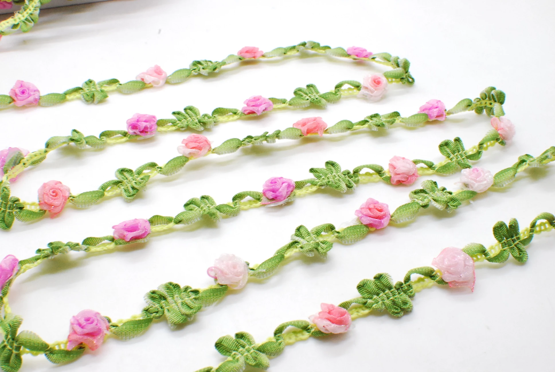2 Yards Woven Rococo Ribbon Trim with Rose Flower Buds Decorative Floral Ribbon Scrapbook Materials Clothing Craft Supplies