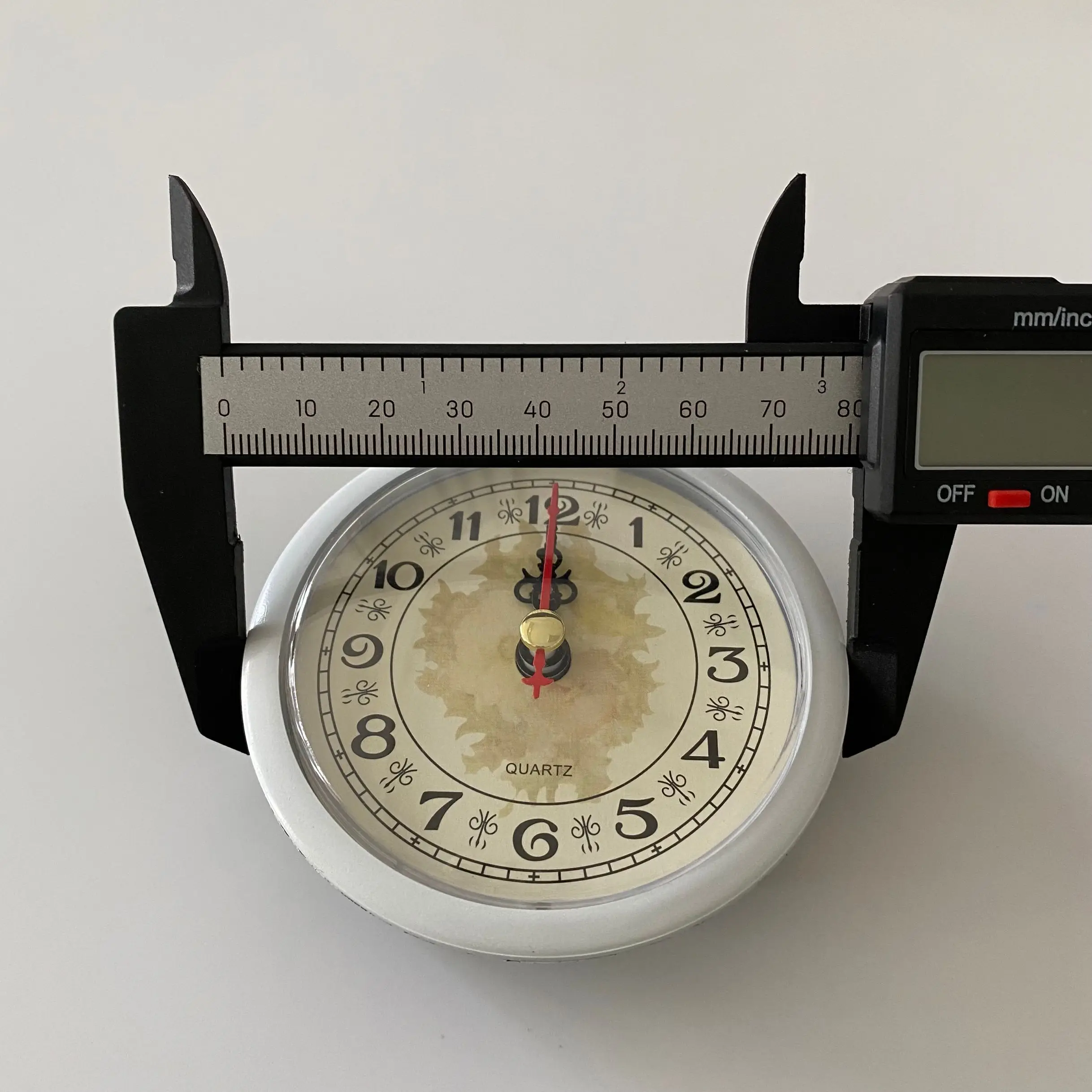 아라비아 숫자 흰색 림이있는 82MM 석영 삽입 시계 DIY 배터리 내장 액세서..