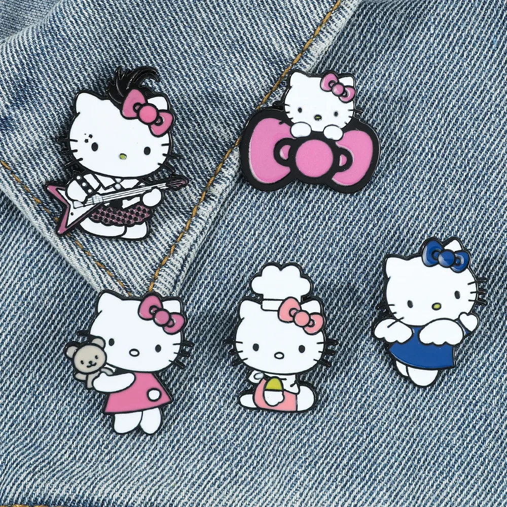 

Hot Selling Sanrio Hello Kitty Japanese Cartoon Cute Brooch Kuromi My Melody Badge Decoration Christmas Gift for Friends
