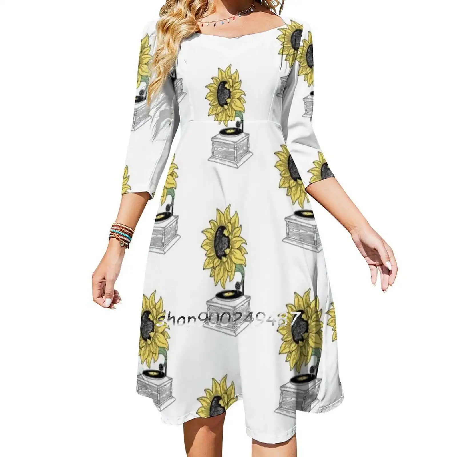 

Singing In The Sun Sweetheart Knot Flared Dress Fashion Design Large Size Loose Dress Sunflower Summer Gramophone Vintage Music