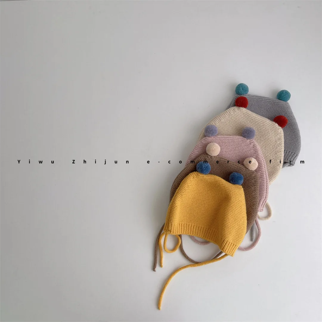 Рисунок 2 - Милая обвязочная шапочка с меховым помпоном