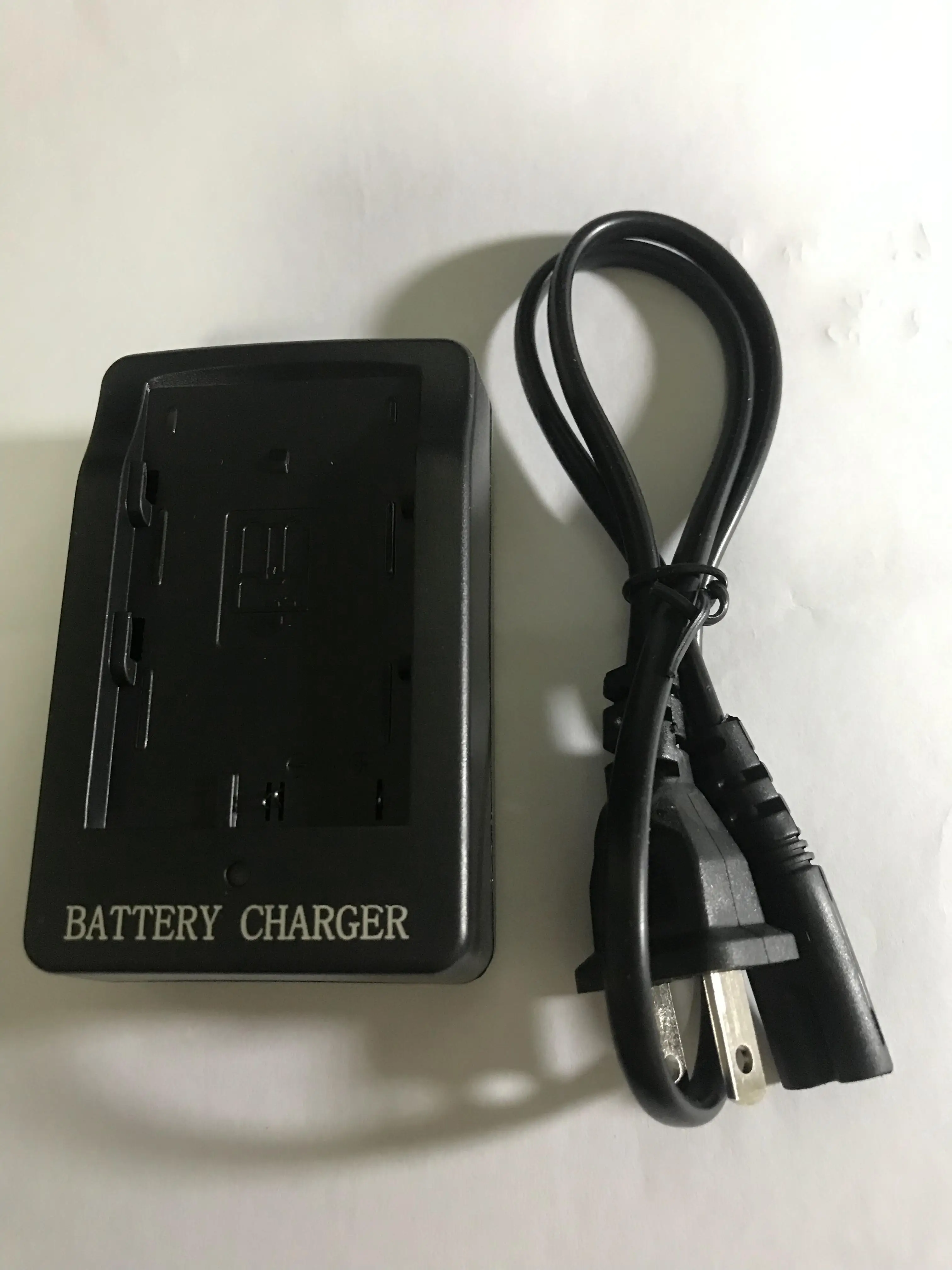for Nikon D80 D90 D200 D300S D700 Camera Battery Charger Charging