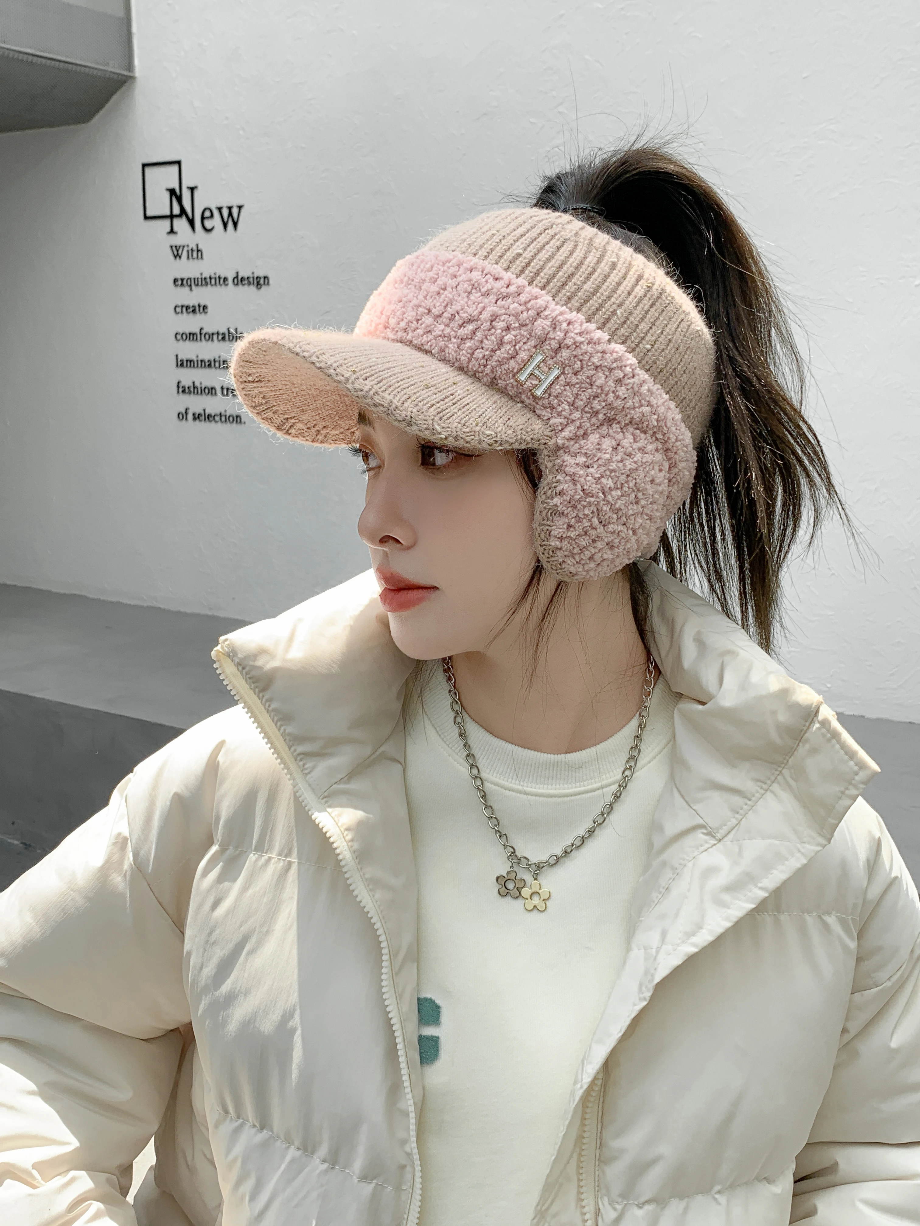 CNTANG 2024 Modetrend mit Ohrenklappen, leeres Oberteil, Baseballkappen, Lammwolle, gestrickt, Damenmütze, Herbst und Winter, dickere warme Mütze – Detail 4