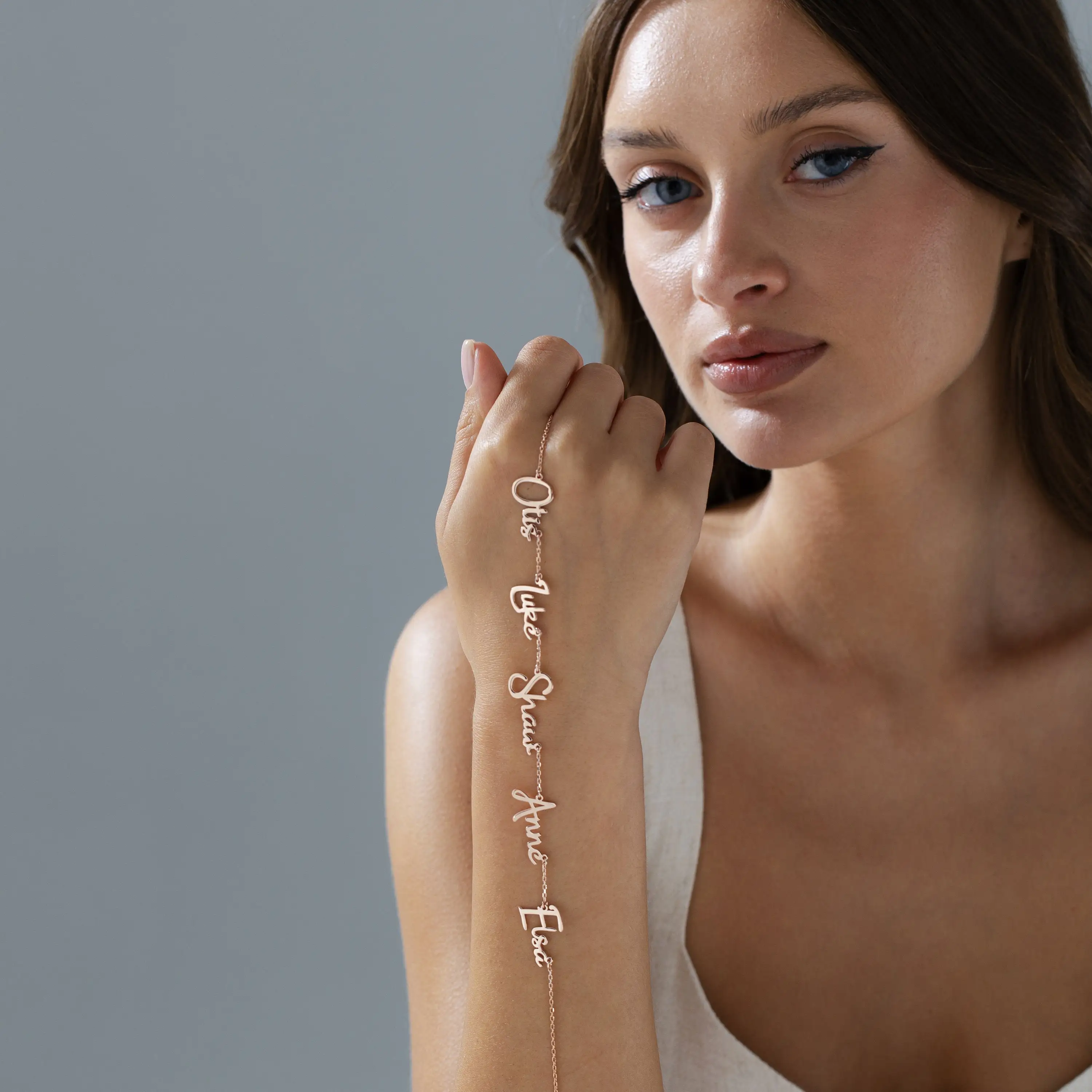 Minimalist Multiple Name Necklaces Dainty Family Name Necklaces Kids Necklaces with Text 5 Name Jewelry Gifts for Mom