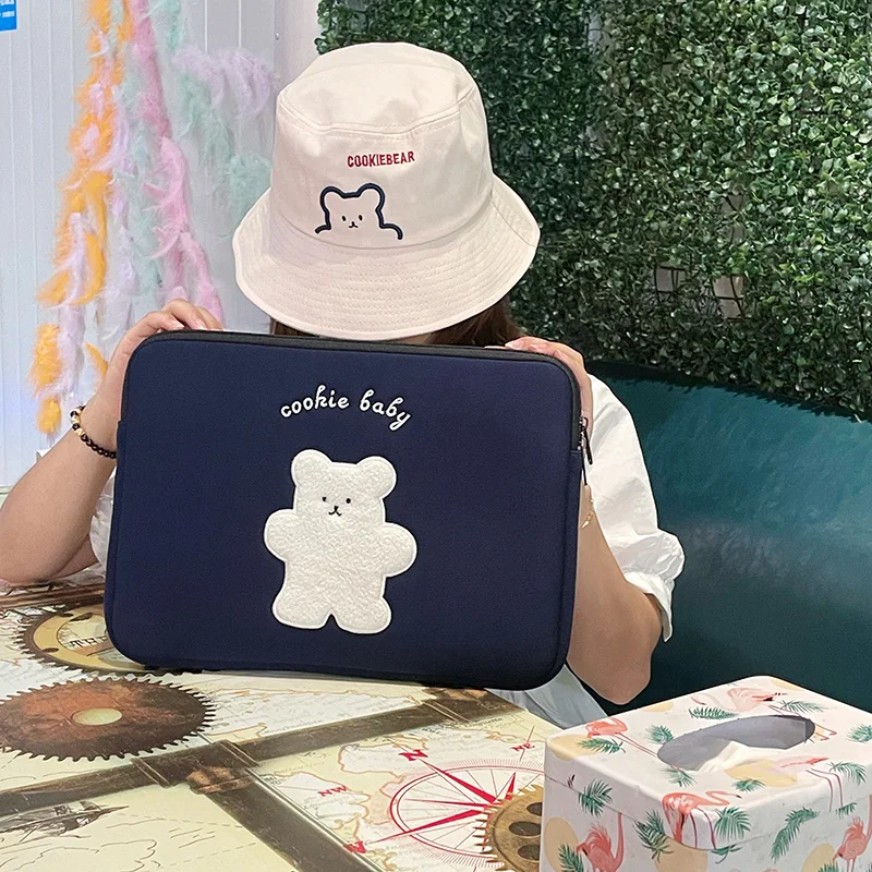 Chic Soft Laptop Sleeve - Stylish Protective Notebook Liner Bag