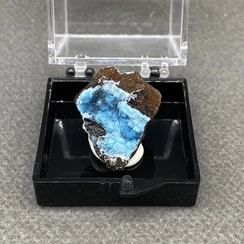 100%  Natural Allophane Mineral Specimens Stones and Crystals Healing Crystal   +Box size:35*35*35 mm