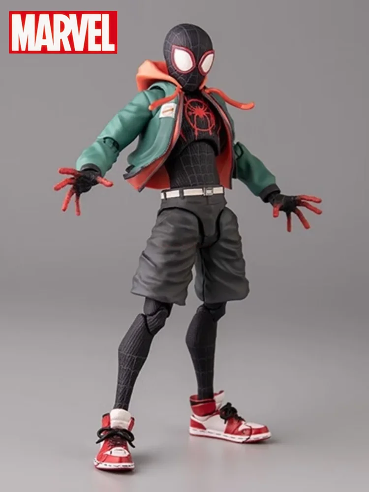 thumbnail image 1 of Figura de acción de Spider-man Legends Sentinel Into The Spider-verse, Miles Morales, Peni Parker, juguetes, muñeco articulado, regalo, 1 of 5