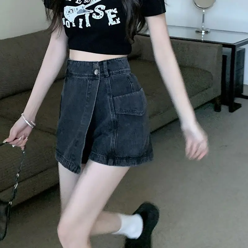 Рисунок 3 - Шорты женские Асимметричные однотонные на молнии