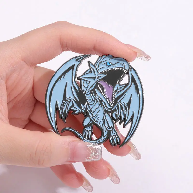 Blue-Eyes White Dragon Cartoon Metal Pin - Stylish Brooch for Backpacks and Clothing, Perfect Accessory Gift