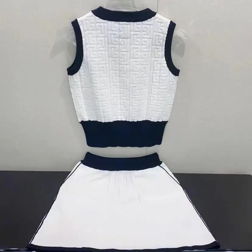 Golf Set Summer Women's Cool Sleeveless Knitted Shirt Short sleeved Slim Fit, Slim Wrap Hip Anti Shining Skirts