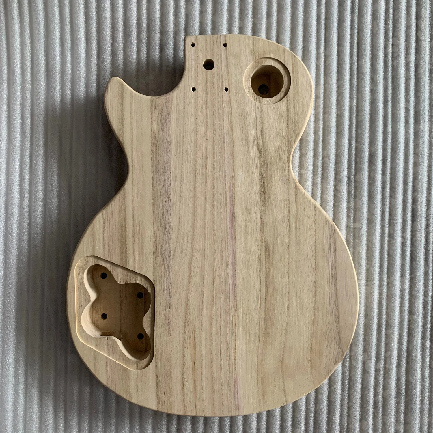 Unfinished Electric Guitar Body Maple Wood Blank Guitar Barrel for LP Style Guitars DIY Parts