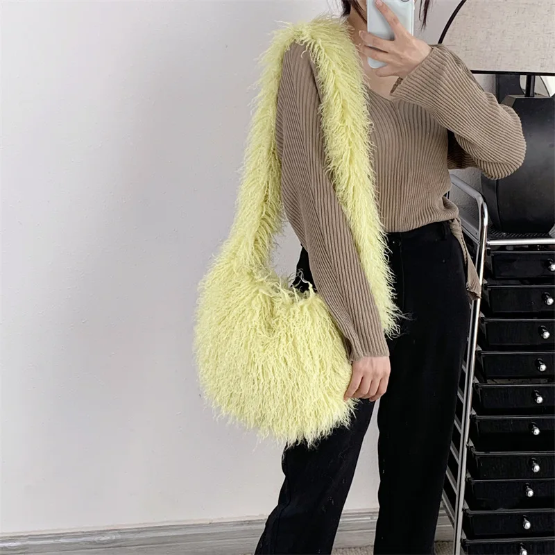 Bolso de hombro con pelo en forma de corazón estilo Harajuku para mujer, bandolera de piel sintética estilo punk Y2K, de gran tamaño