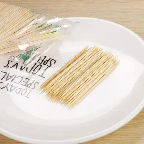 

200Pcs/lot Natural Bamboo Stick Carbonated Wood Toothpicks Disposable Toothpick For Home Restaurant Hotel Toothpicks Tools