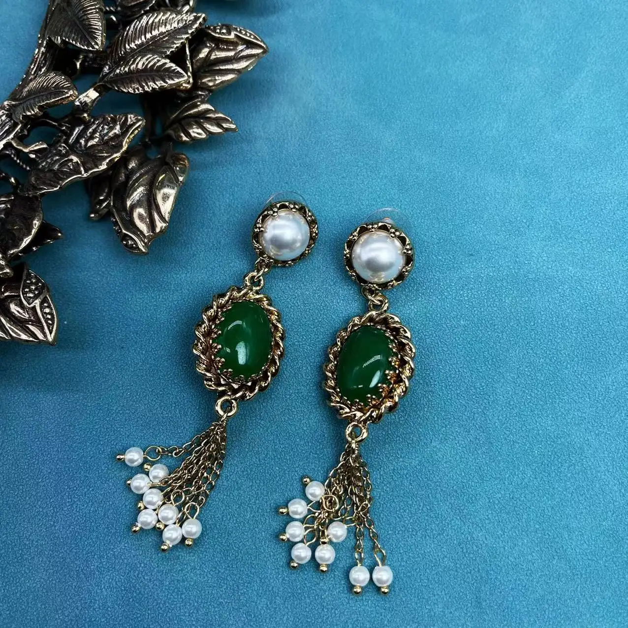 

Vintage Palace Style Light Luxury Tassel Earrings