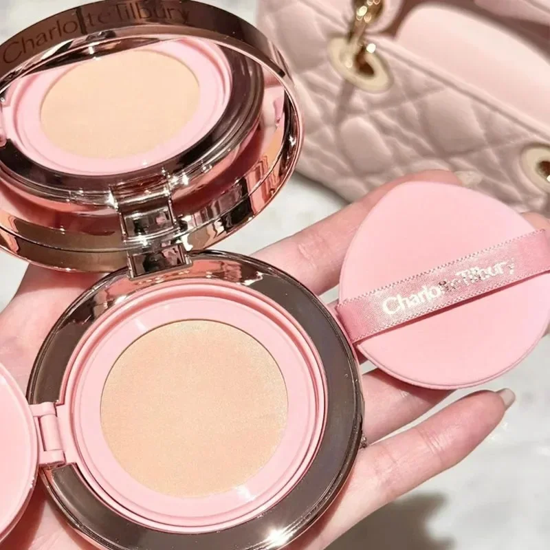 Set Trucco CT: Spray Modellante Traspirante, Polvere a Texture Fine, Blush in 2 Colori, Lucidalabbra, Cosmetici in Confezione Dorata - immagine 5