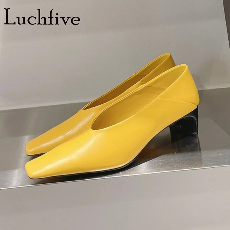

2023 Luchfive New Leather Strange Heels Pumps Women Slip On Pointed Toe Shoes Brand Designer Sexy Party Shoes Wedding Shoes