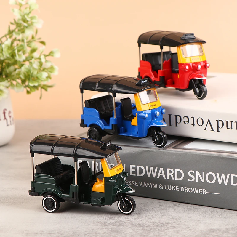 

1pc сплав сплав Трицикл ретро -модели модели трехколесных мотоциклов Toy Diecast AutoRickshaw Car Model Toys для детей