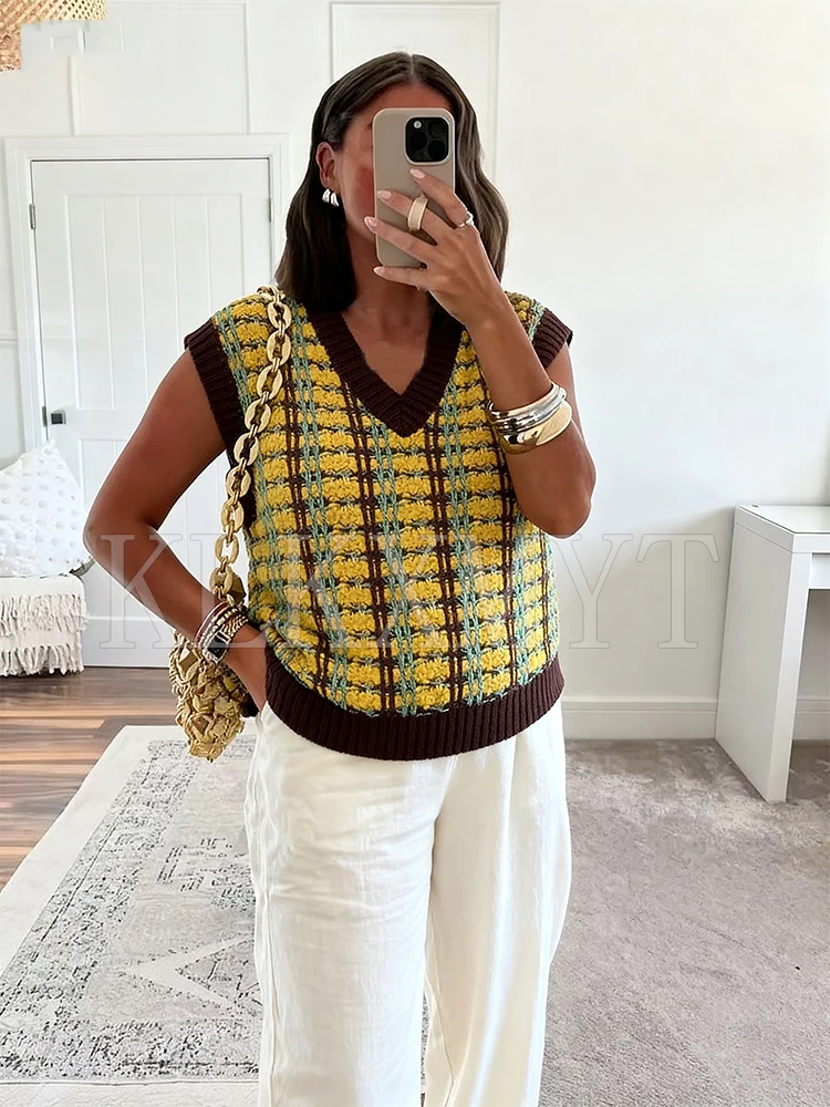 Texture Knitting Vest Sleeveless Pullover V neck Women Sweater Vest 2025 New Y2K Vintage Knitwear Women's Autumn Clothing ﻿