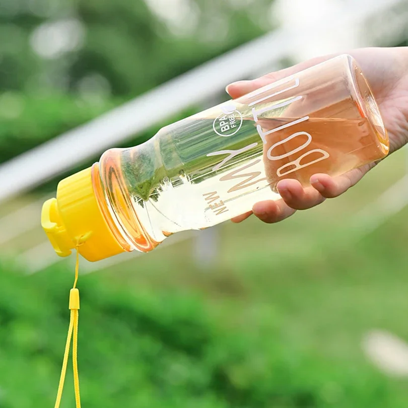 1pc 550ml Plastic Water Bottle Large Capacity Food Grade Portable Fitness Sports Outdoor Supply Transparent Pet Flip Cover