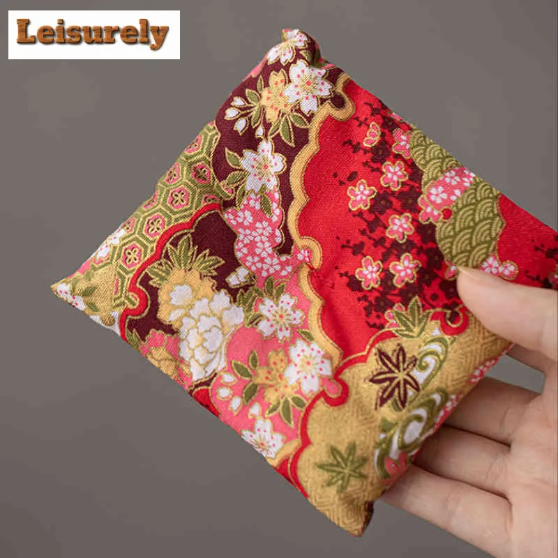 Meditation Dragon With Gold-stamped Fabric Cushion Tea Pet Traditional Tea Games Tea Figurine Play Toys Tea Statue Ornaments