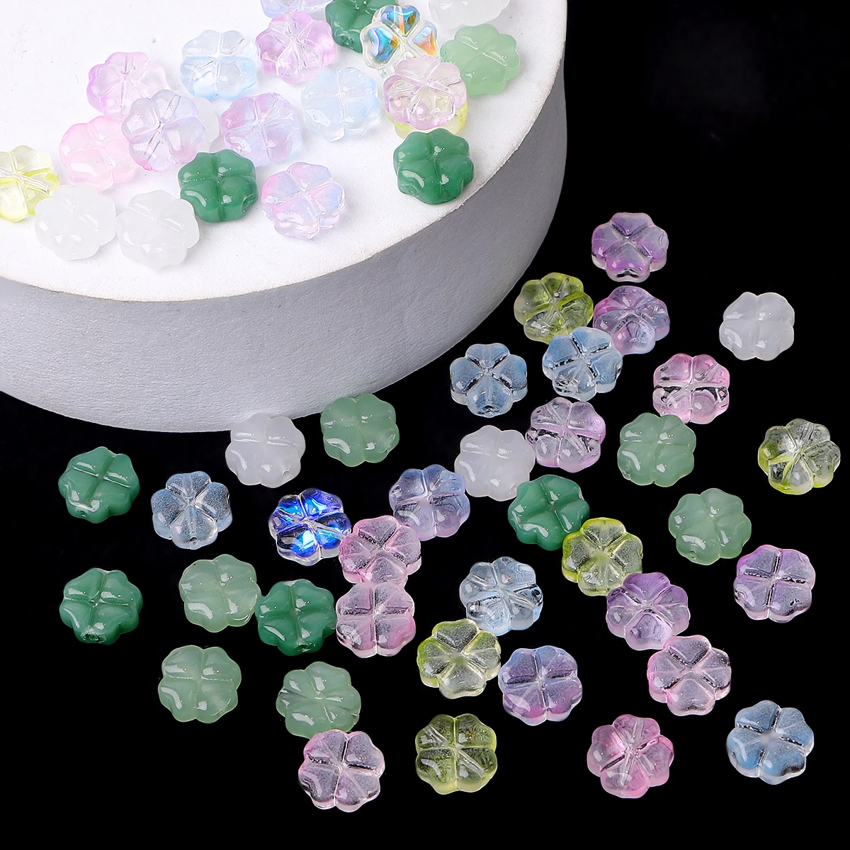 Glass Beads About20Pcs Glass Four Leaf Flower Beads Scattered Beads Handmade DIY Making Couple Bracelets Necklaces Earrings Jewelry Acces