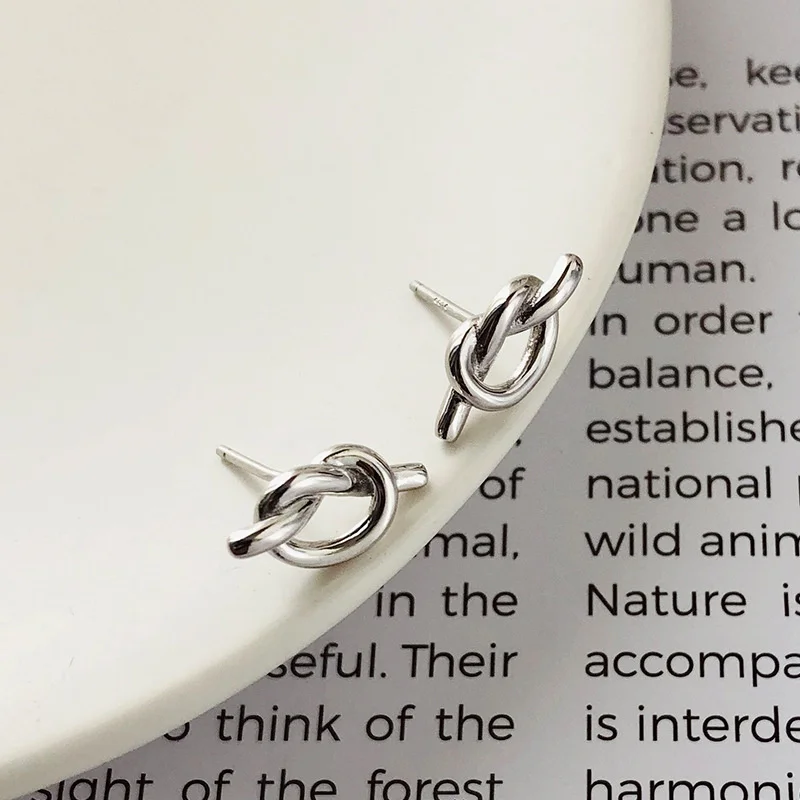 

925 Silver Stud Earring Gift For Women Joias Ouro 18k Minimalist Boho Jewelry Trendy Suitable For Parties Accessories jewelry