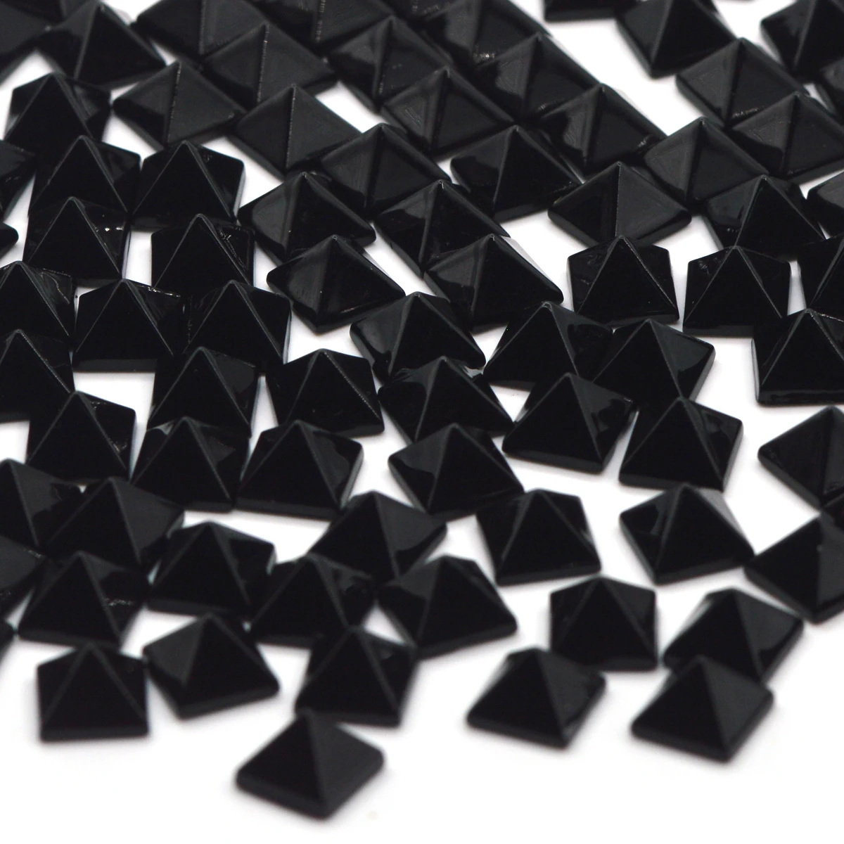 Description Picture 6 of itemKALASO 6mm 8mm 10mm Pyramid Square Punk Studs Rivets Spikes For Bag Shoes Garment Decor Leather Craft DIY Accessories