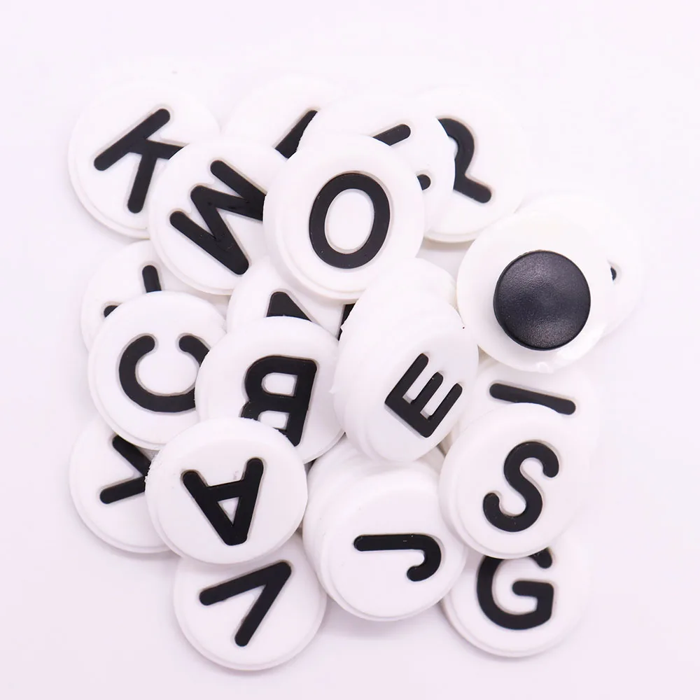 Einzigen Verkauf 1PCS PVC Nette Cartoon Schuh Charms Kawaii Kreis Weiß 26 Alphabet Buchstaben Sandalen Schuhe Zubehör Dekoration – Detail 2