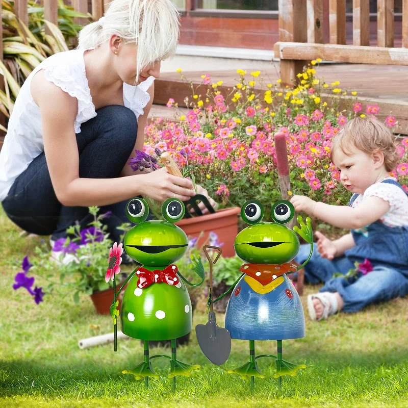 Garden Statue Garden Decoration Animal Ornaments Garden Frog Statue Outdoor Decor Cute Metal Frog Yard Art Sculpture 3D Spring Figurine for Lawn Patio