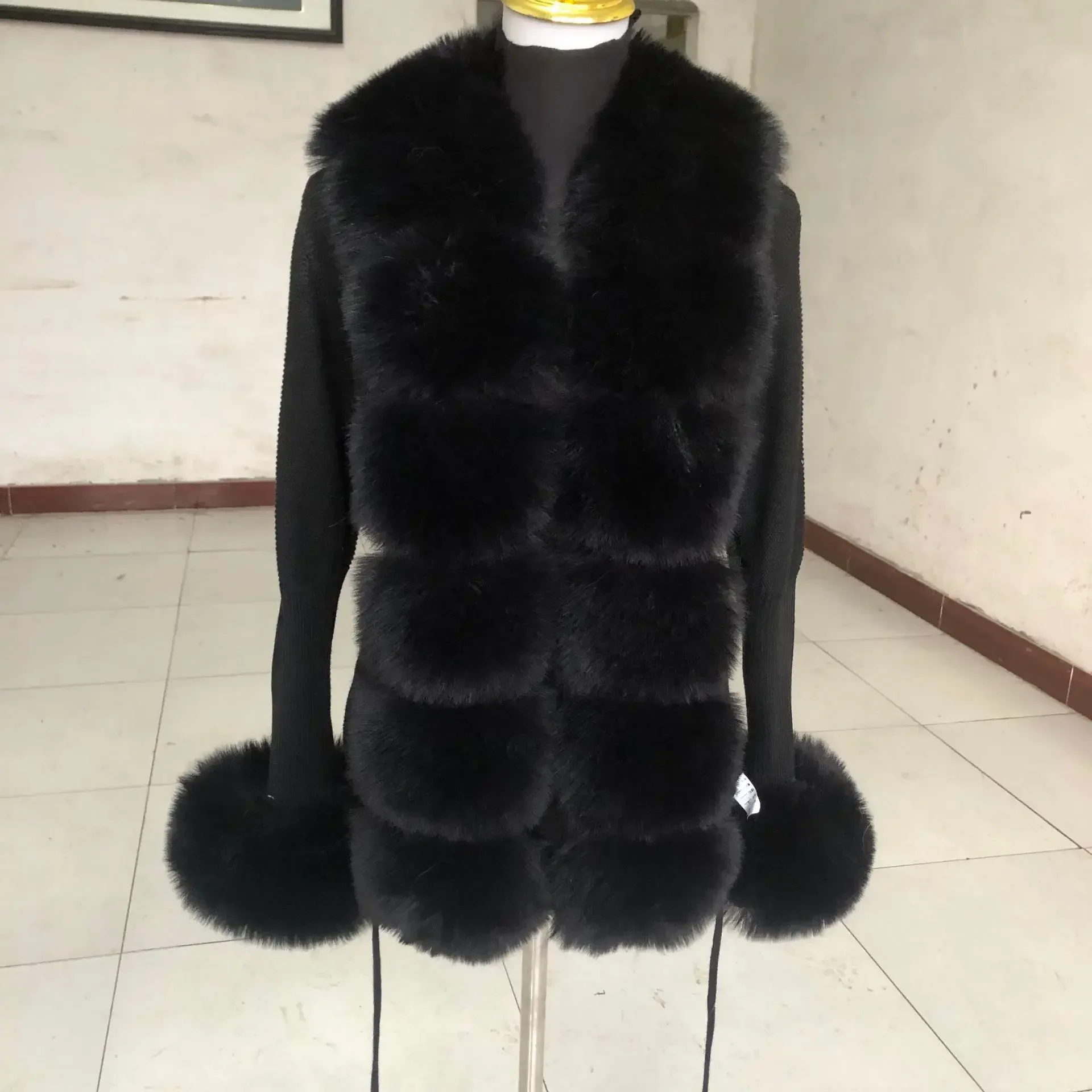 Spring Autumn Hot Sale Faux Fur Knit Sweater Cardigan with Faux Fox Fur Fur Collar Ladies Coat Women's Cropped Sweater Cardigan europe and the united states sweater women 2022 autumn and winter senior elegant fur fur collar shawl cardigan sweater jacket