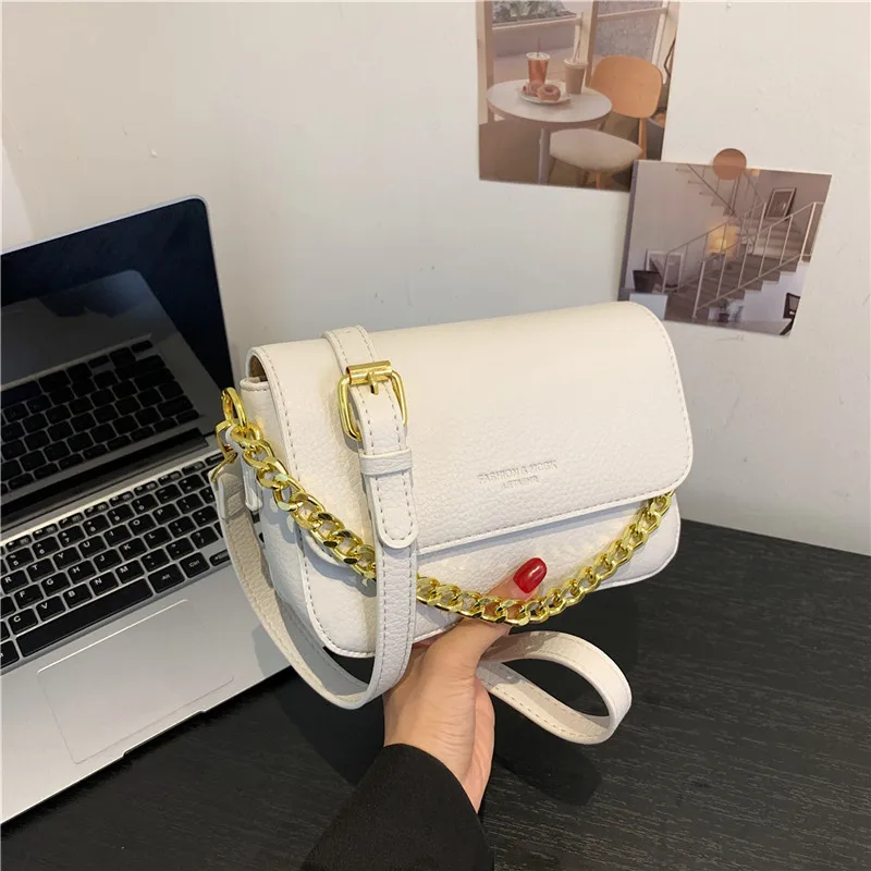 

Textured Thick Chain Decorative Handheld Women's Bag 2023 New INS Small Shoulder Bag Crossbody Women's Bag