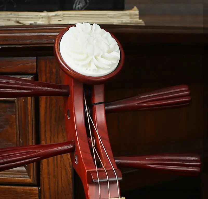 Chinese Traditional Nation Stringed Musical Instrument Yueqin Stage Performance Peking Opera Accompaniment Yueqin