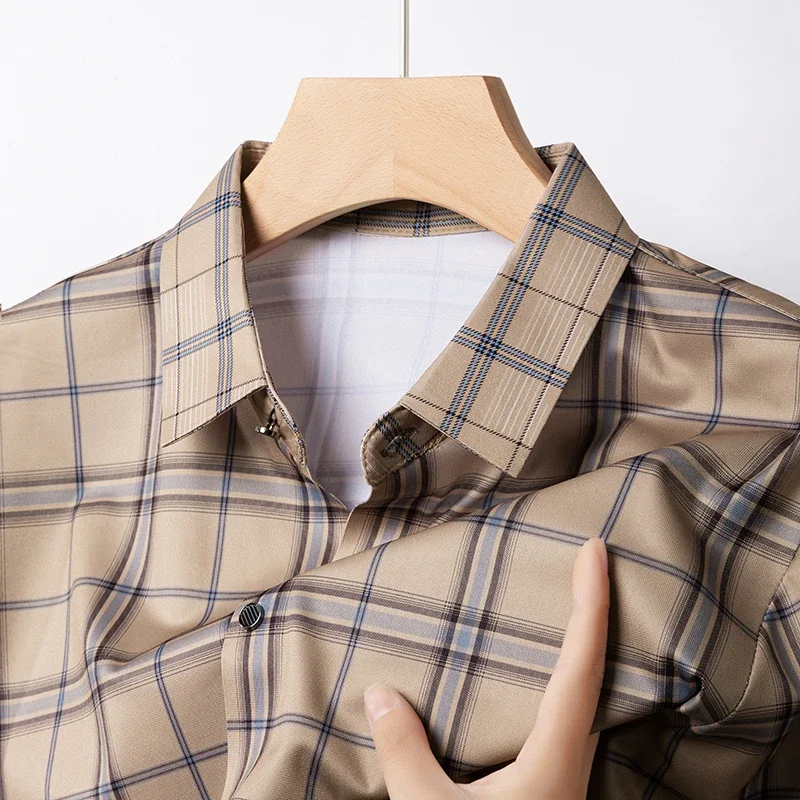 2024 Summer New Men's Business Casual Printed Short Sleeved Shirt Fashion Comfortable Wrinkle Resistant Top 2