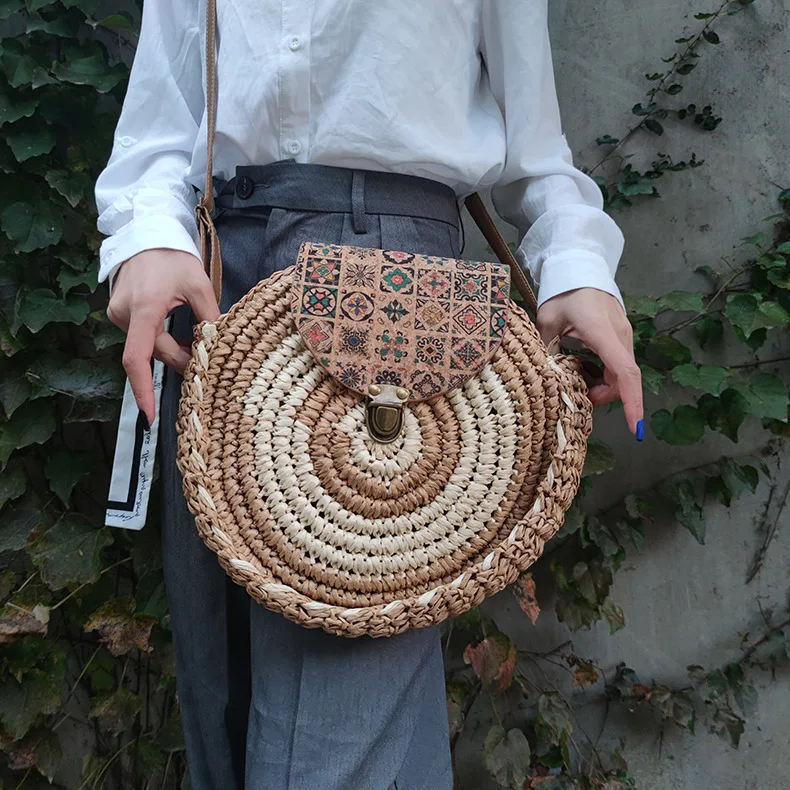 Sac en paille bandoulière vintage