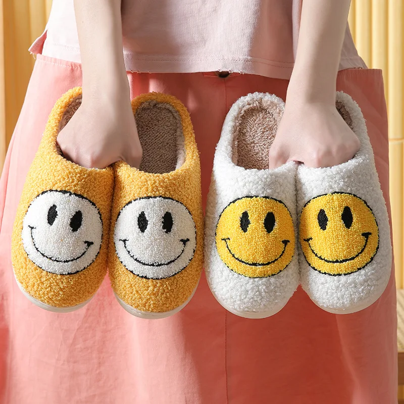 Women\'s Men\'s Retro Preppy Happy Face Slippers Comfy Warm Plush Slip On House Slipper for Winter Indoor Soft Non-slip Fluffy